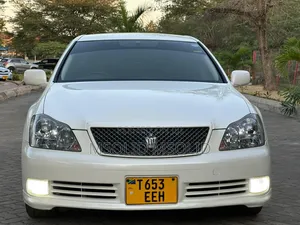 Toyota Crown 2006 White