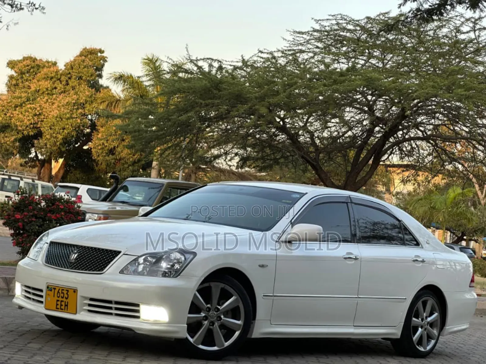Toyota Crown 2006 White