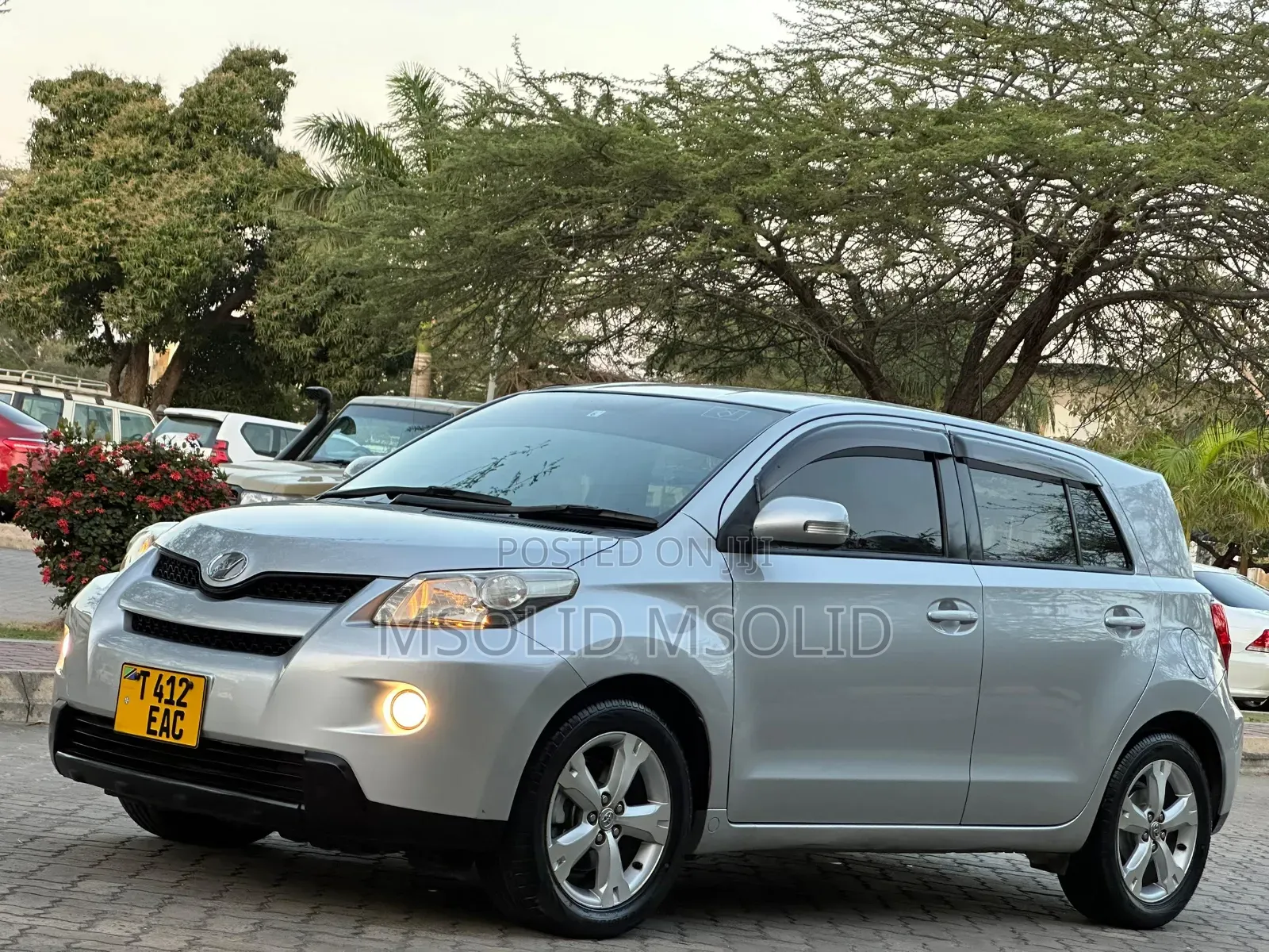 Toyota IST 2009 Silver