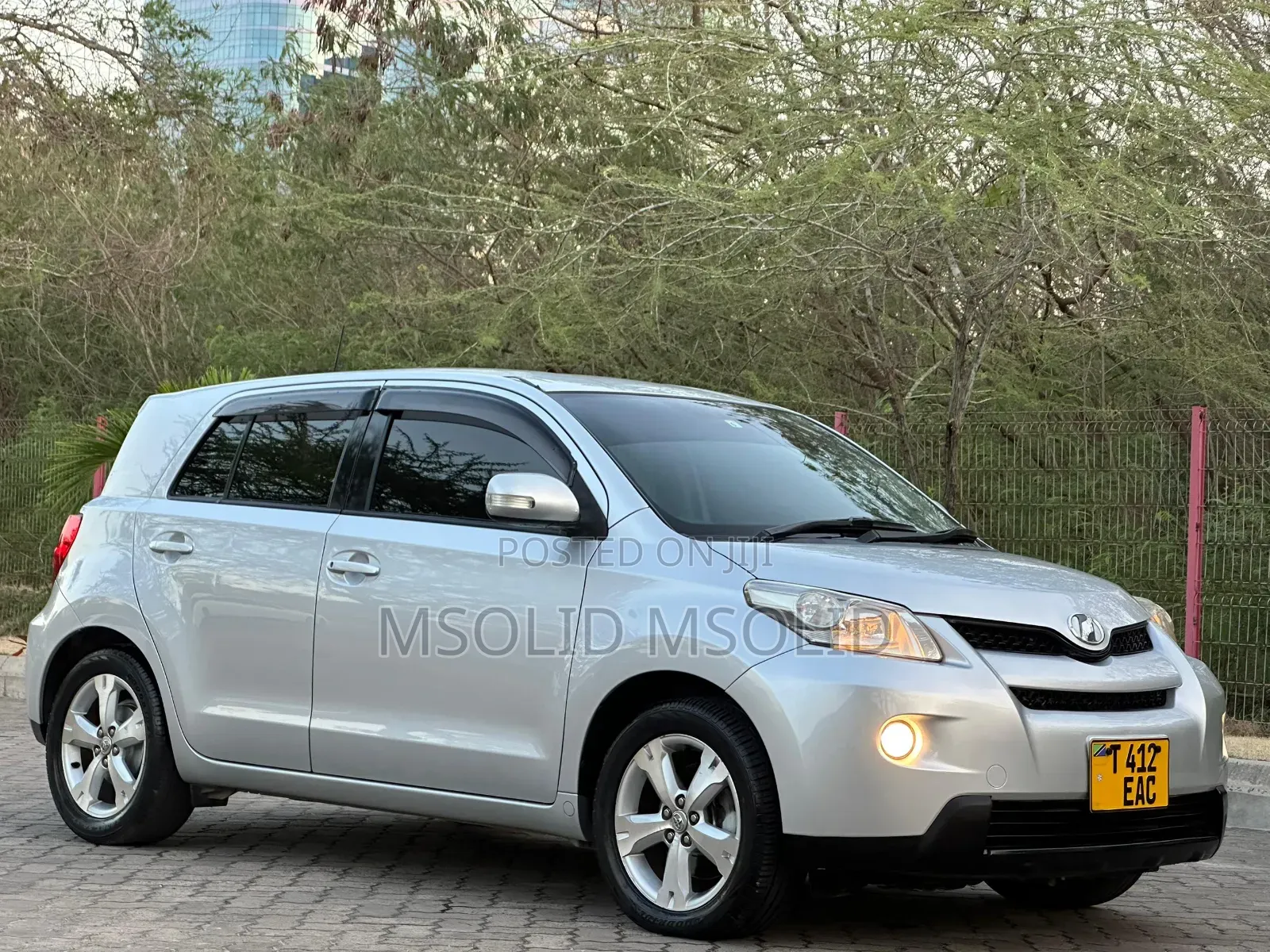 Toyota IST 2009 Silver