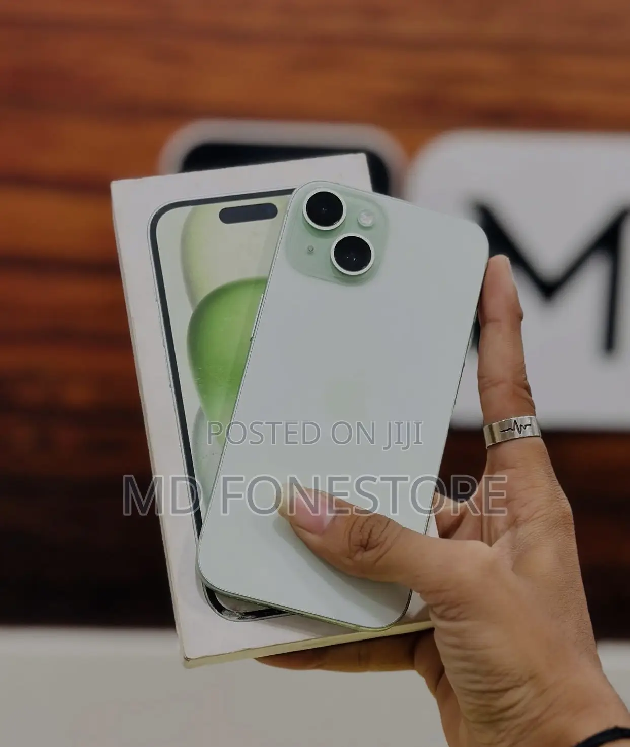 New Apple iPhone 15 128 GB Green