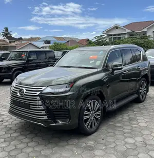 New Lexus LX 2024 Green