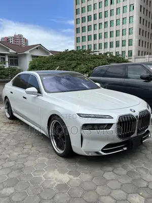New BMW 740 2023 White
