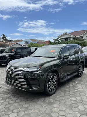 Lexus LX 2024 Green