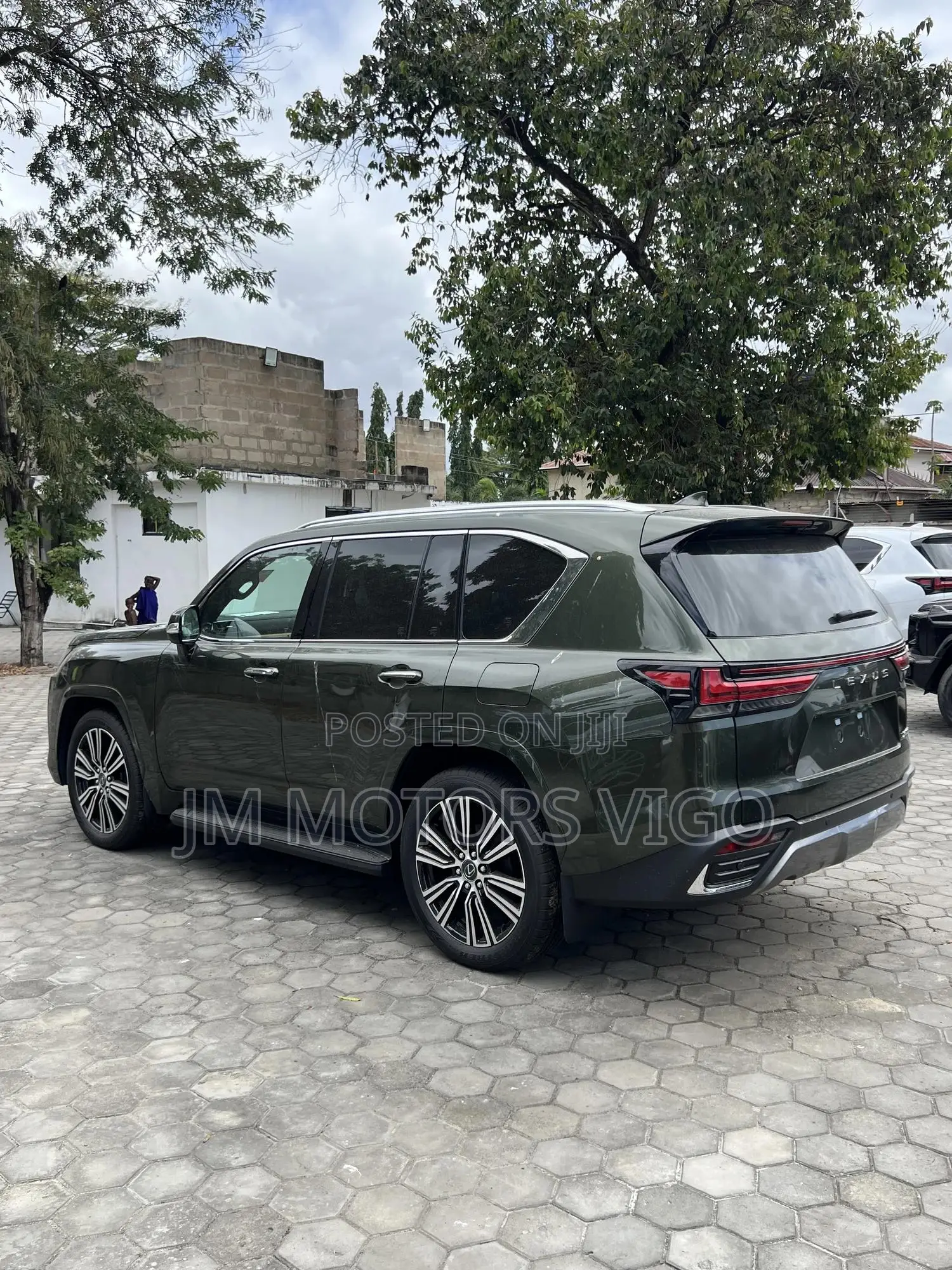 Lexus LX 2024 Green