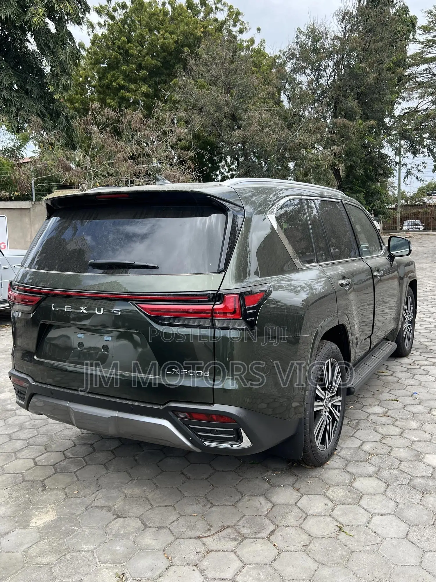 Lexus LX 2024 Green