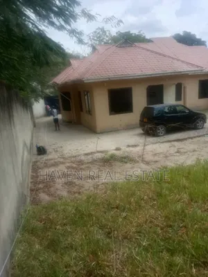 4bdrm House in Goba for sale