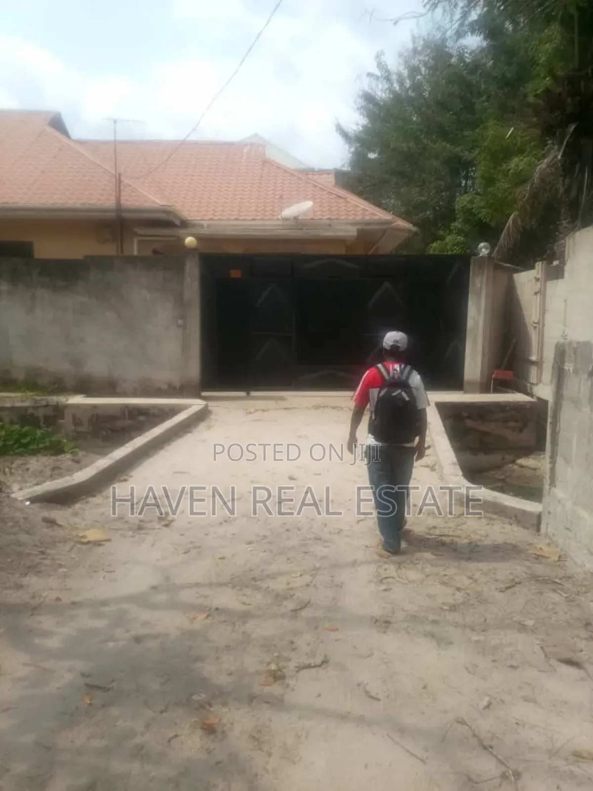 4bdrm House in Goba for sale