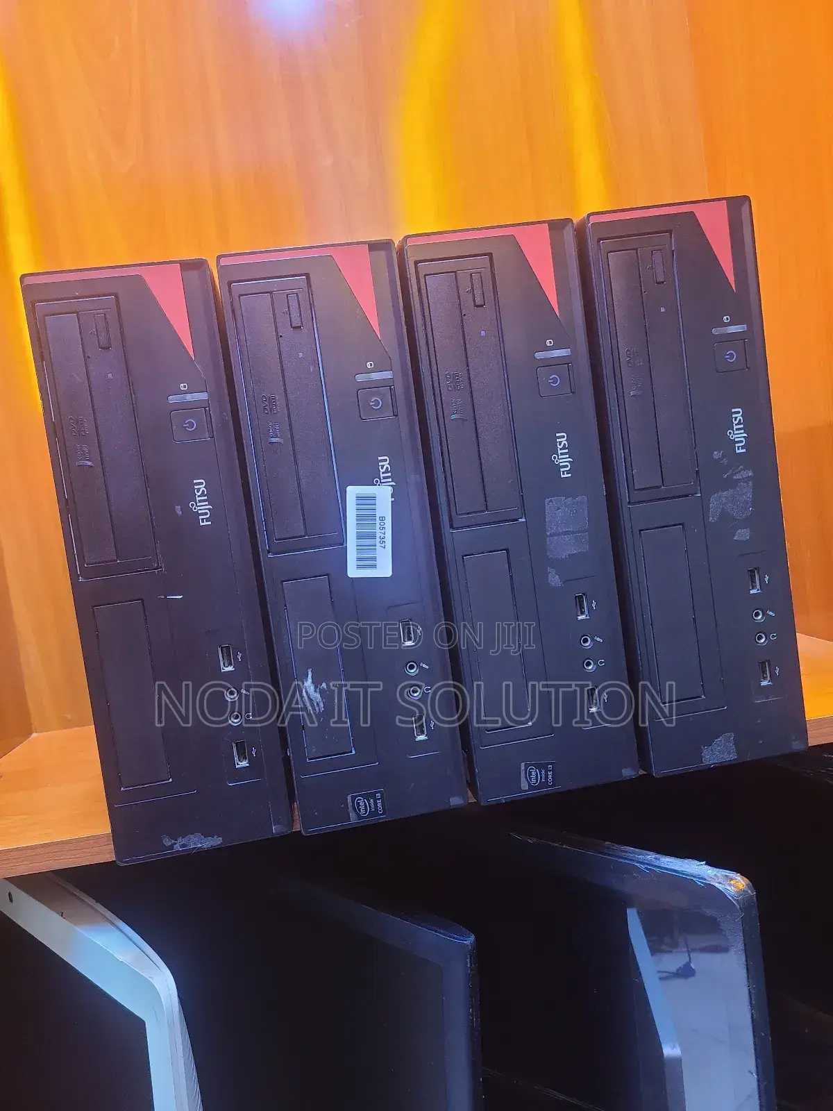 Fujitsu Esprimo D556/2/E85+ 4GB Intel Core I3 HDD 500GB