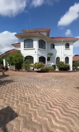 6bdrm House in Kunduchi for sale