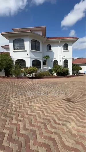 6bdrm House in Kunduchi for sale