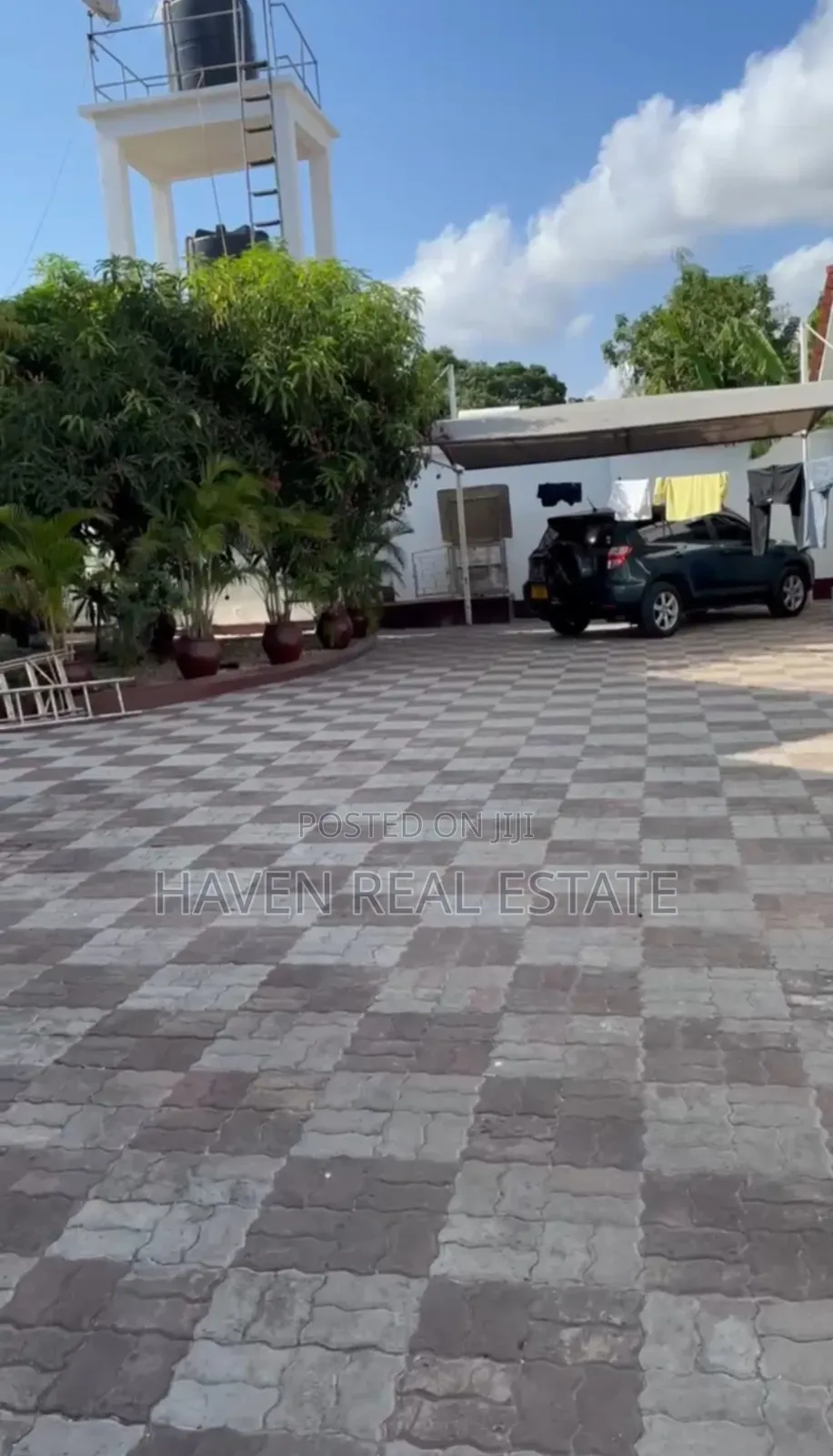 6bdrm House in Kunduchi for sale