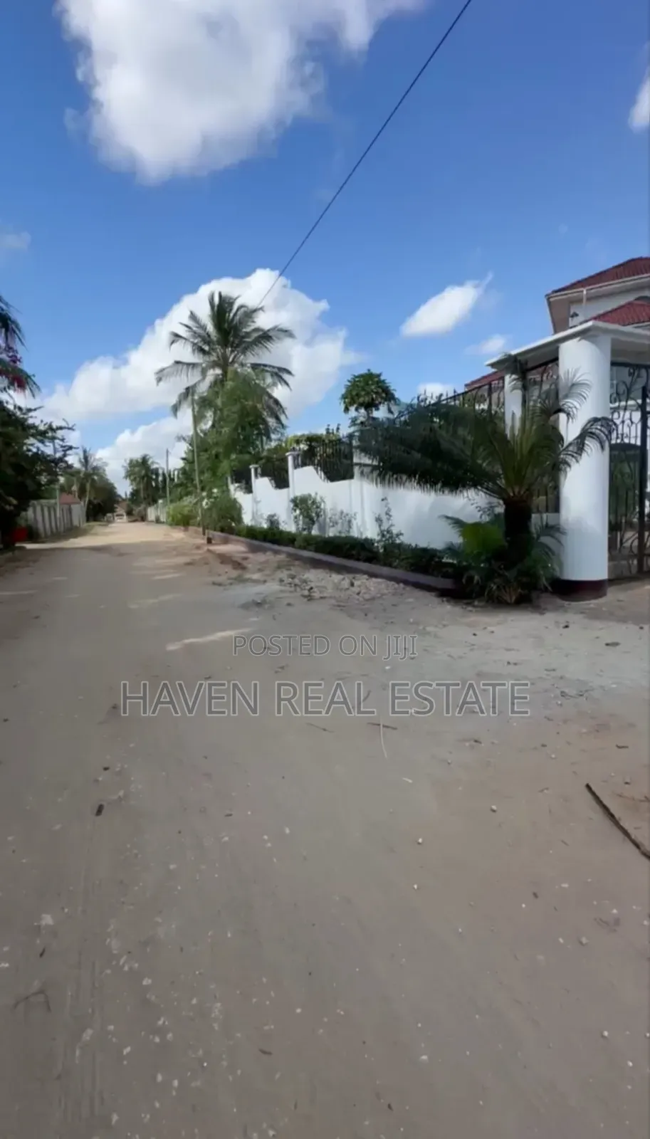 6bdrm House in Kunduchi for sale