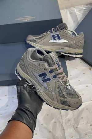 Nb 1906r Sneakers