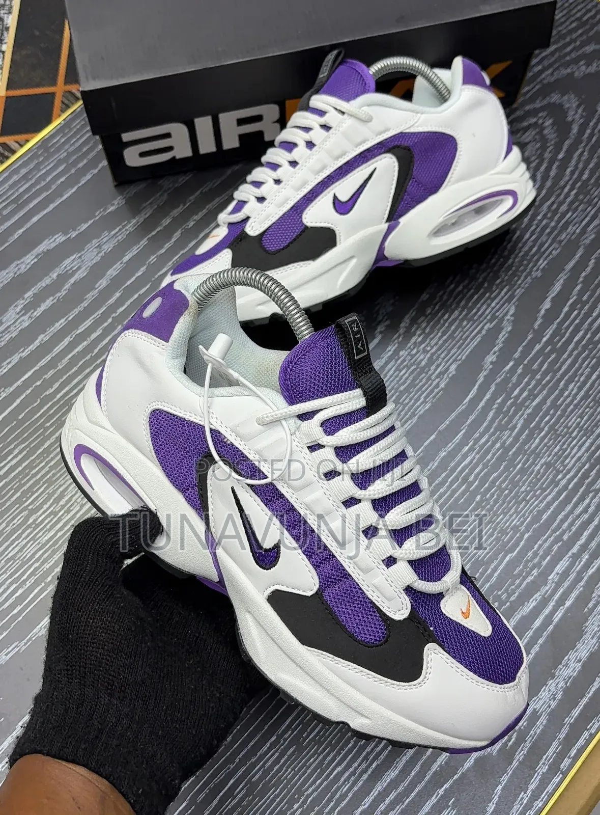 Airmax Traix Sneakers