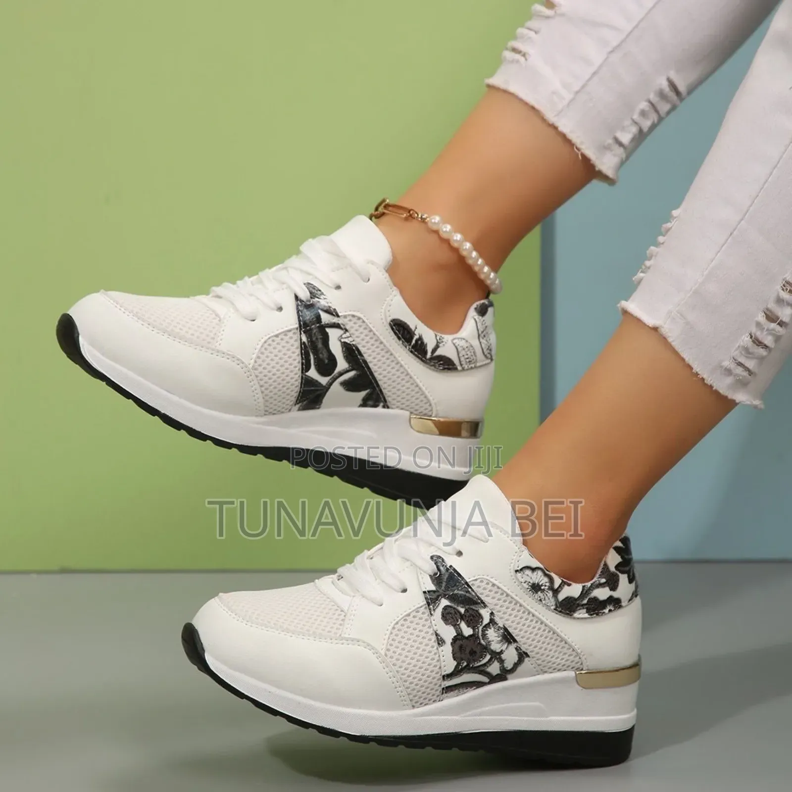 Ladies Sneakers 