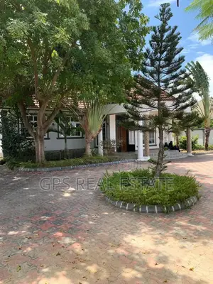 3bdrm House in Mbweni, Kinondoni for sale