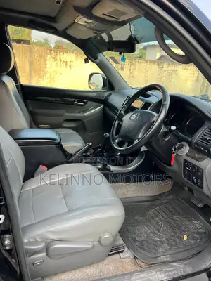 Toyota Land Cruiser Prado 2006 Black