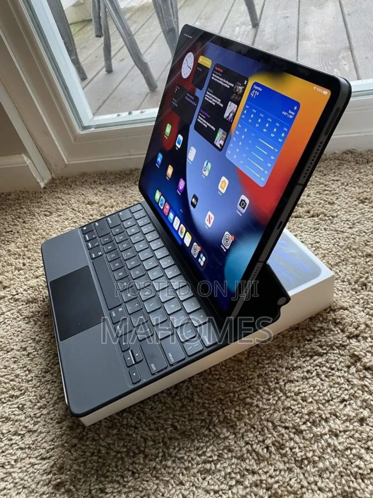 Promate Folio Touch Wireless iPad Keyboard Case.