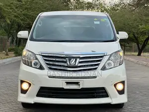 Toyota Alphard 2.4 Petrol FWD 2011 White