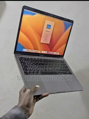 New Laptop Apple MacBook Pro 2017 8GB Intel Core I5 SSD 128GB