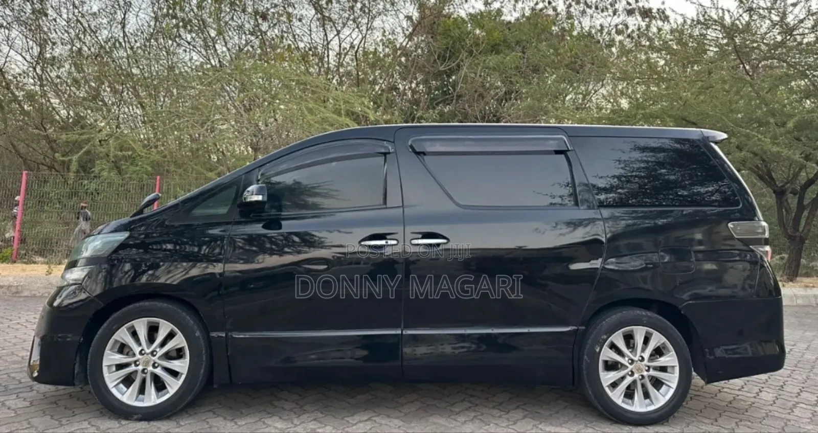 Toyota Vellfire 2009 Black