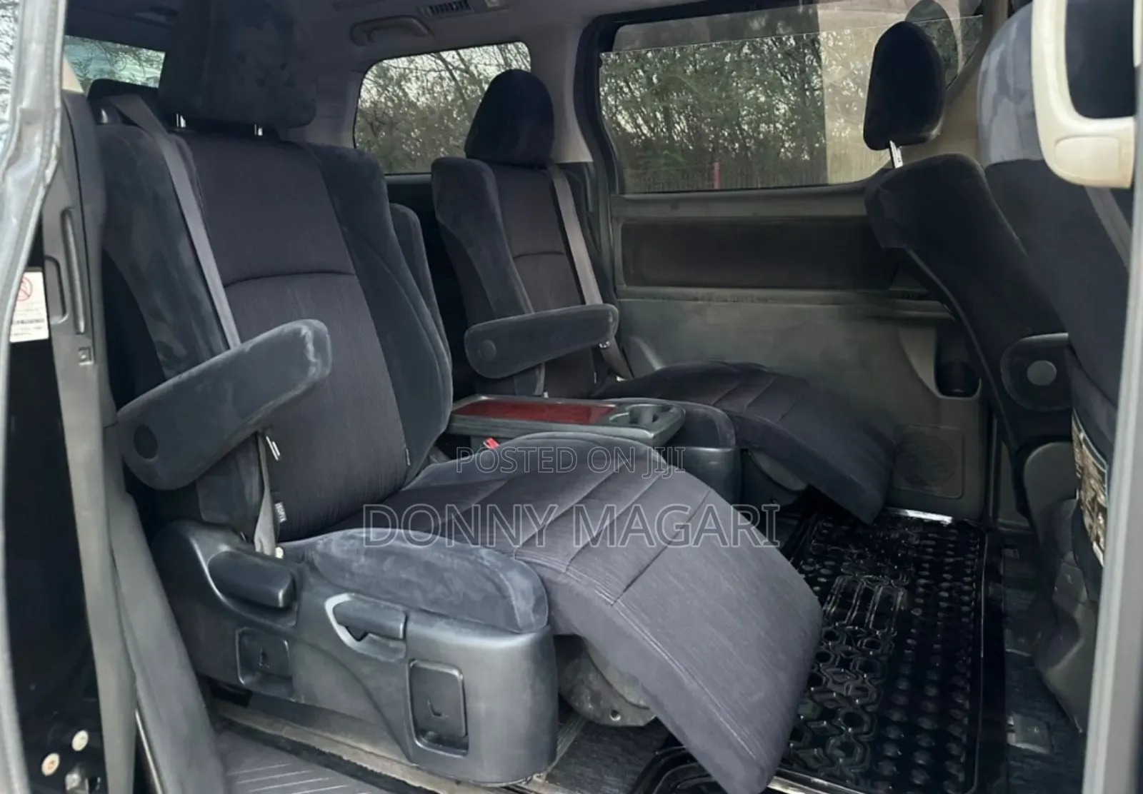 Toyota Vellfire 2009 Black