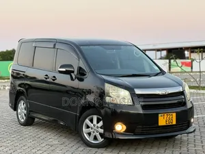 Toyota Noah 2009 Black