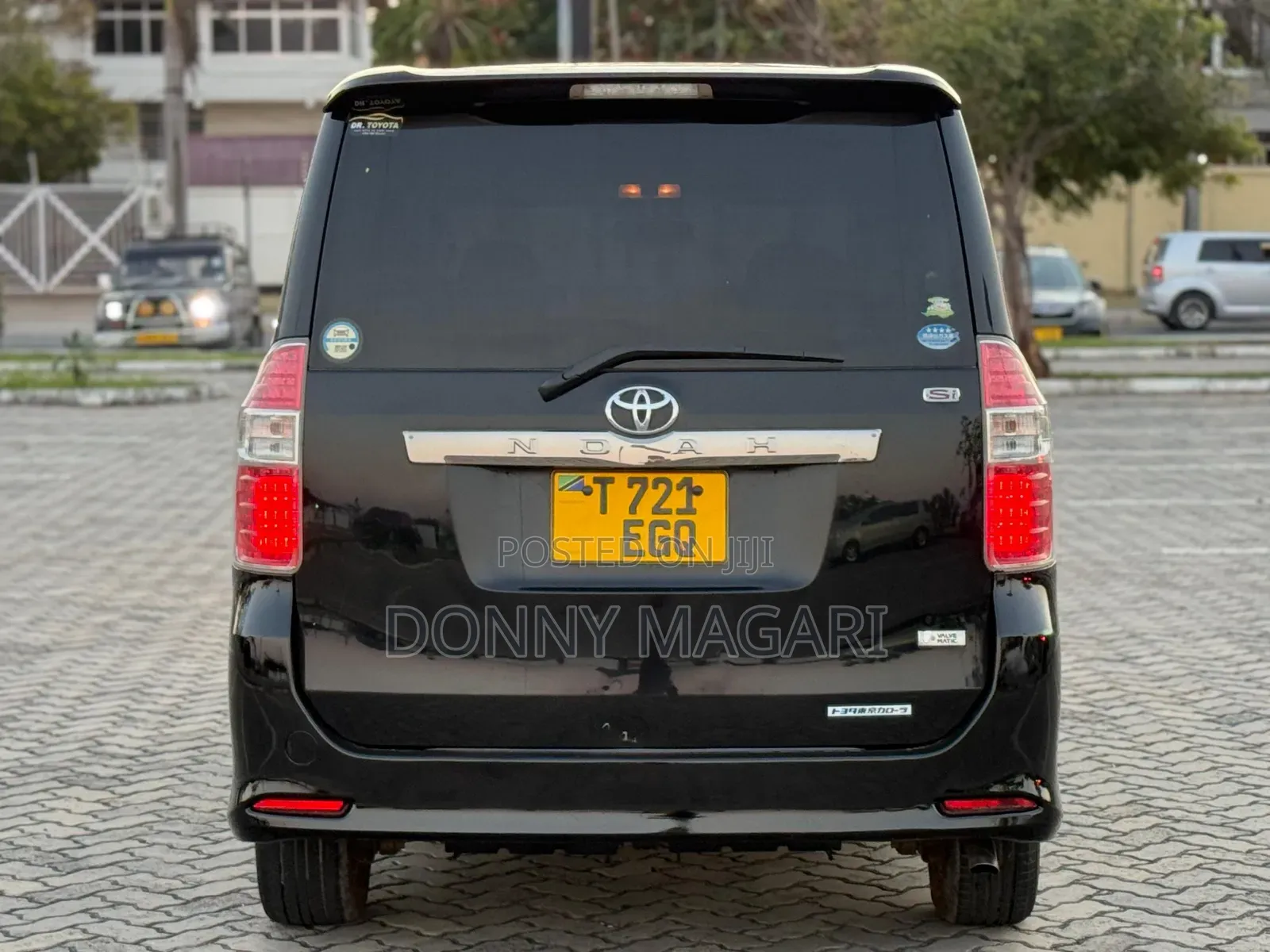 Toyota Noah 2009 Black