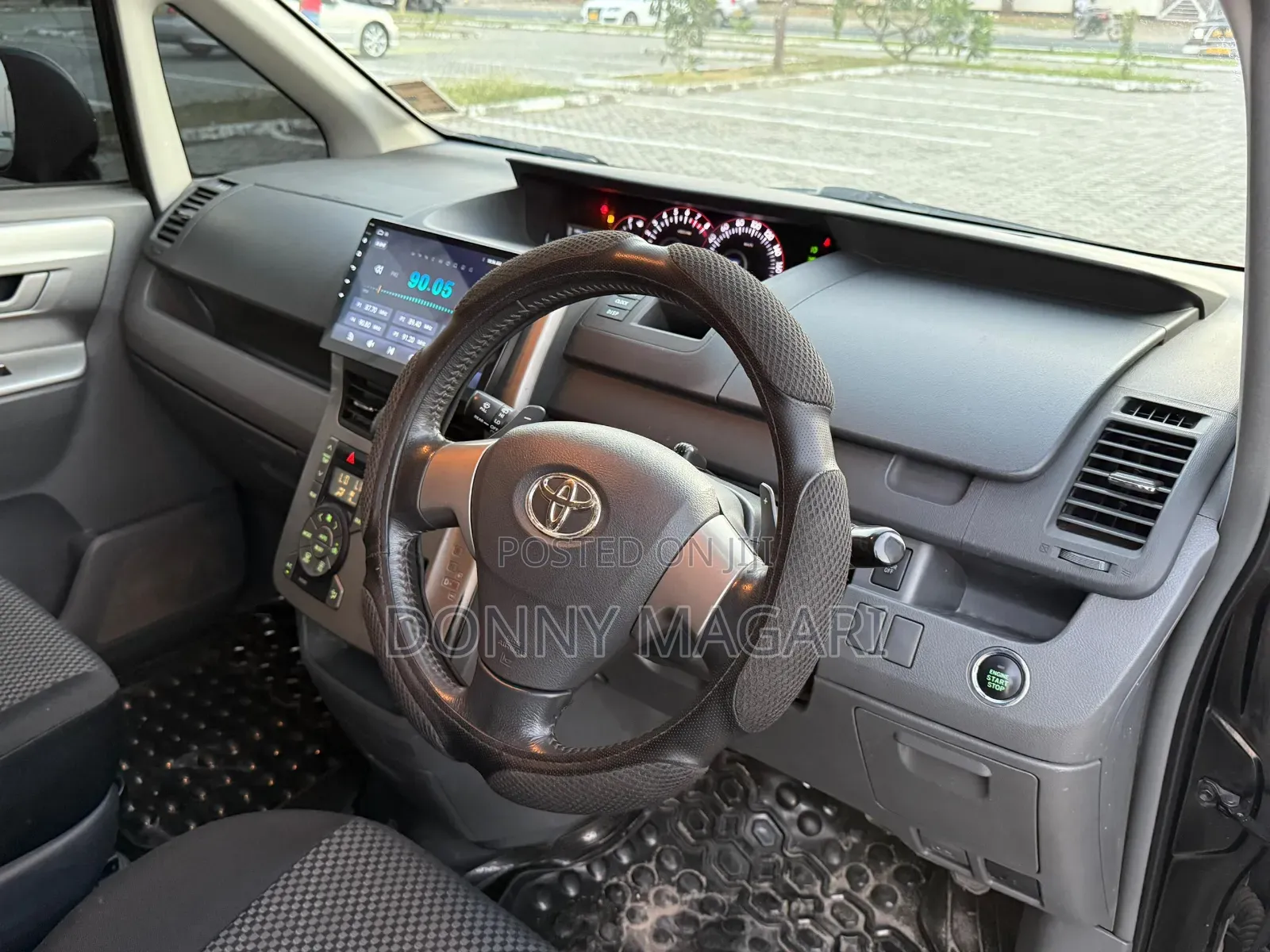 Toyota Noah 2009 Black