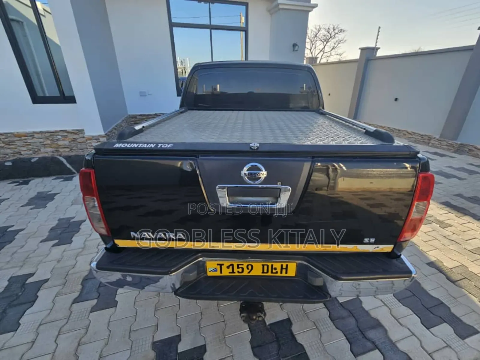 Nissan Navara 2006 Black