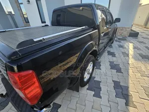 Nissan Navara 2006 Black