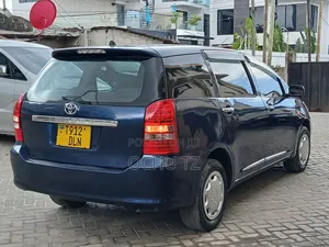 Toyota Wish 2005 Blue