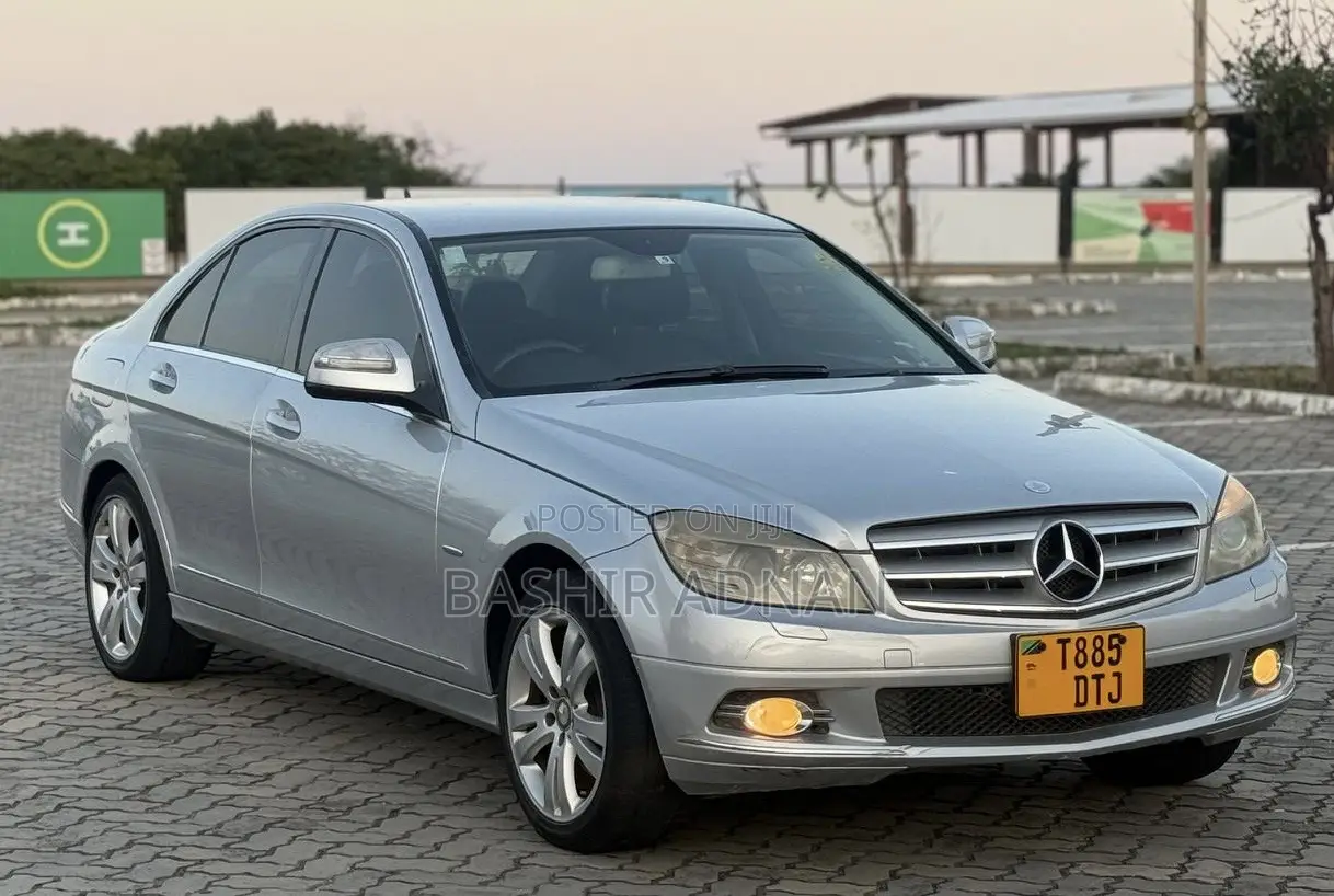 Mercedes-Benz C-Class 2007 Gray