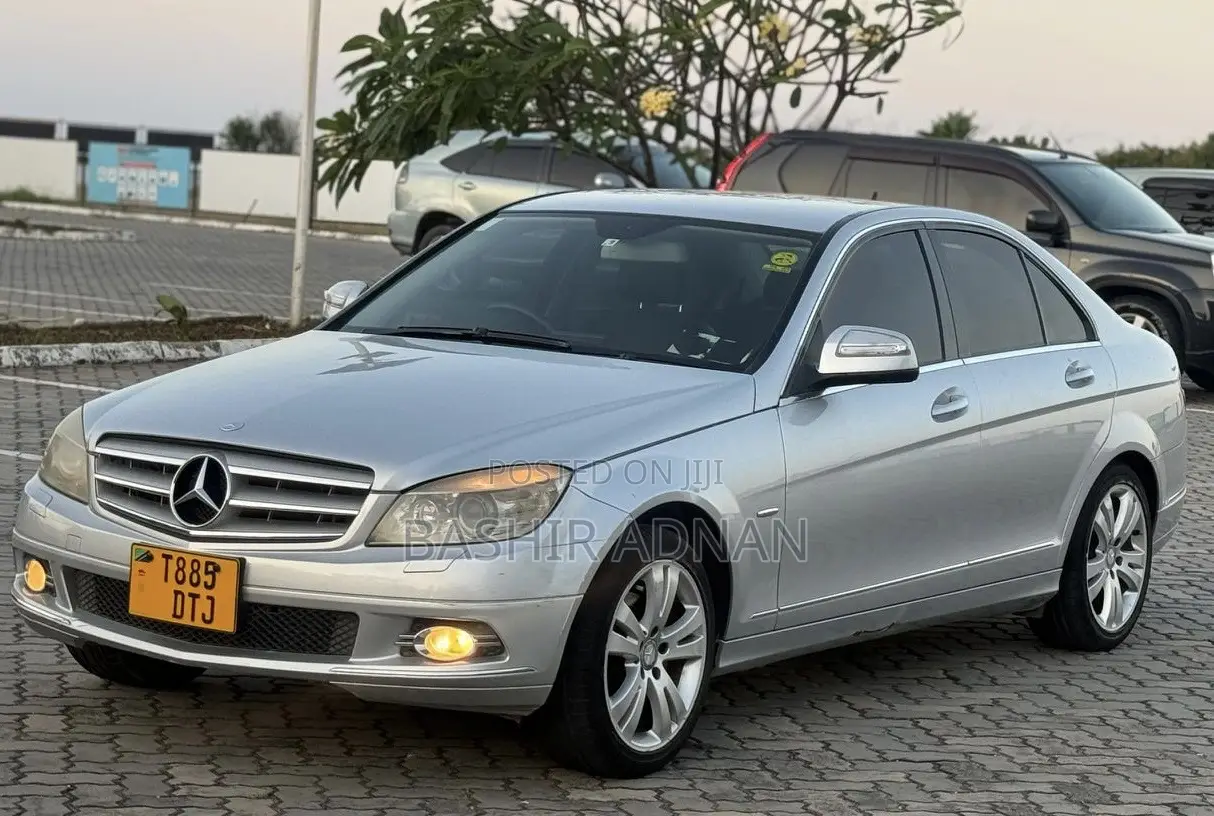 Mercedes-Benz C-Class 2007 Gray
