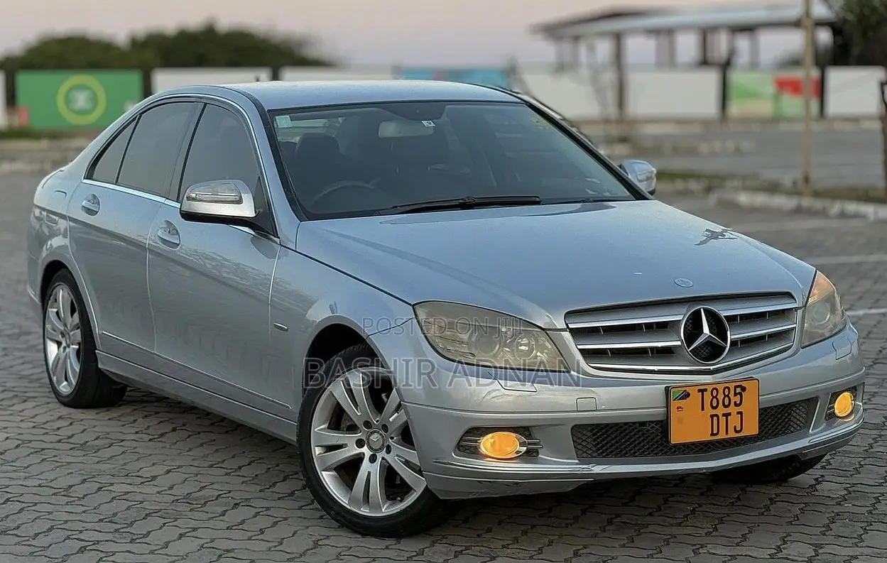 Mercedes-Benz C-Class 2007 Gray