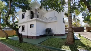 16bdrm Villa in Mbez Beach Afrikana for rent