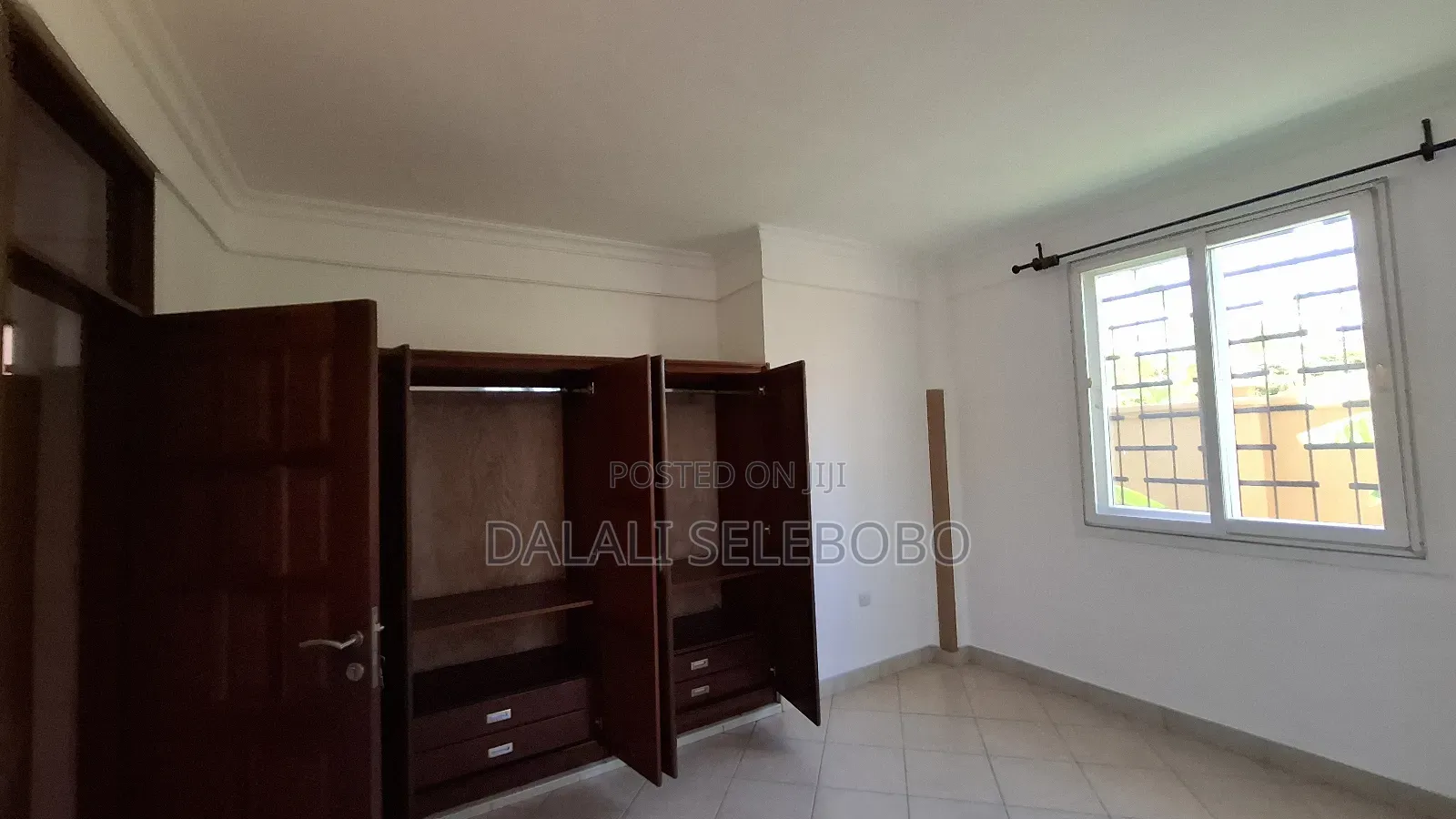 16bdrm Villa in Mbez Beach Afrikana for rent