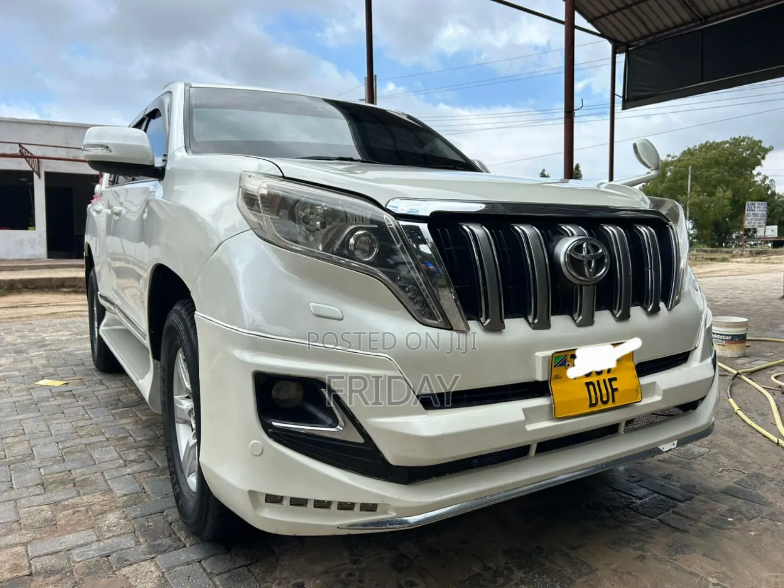 Toyota Land Cruiser Prado 2012 White