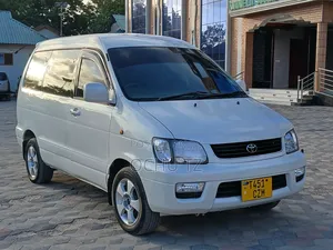 Toyota Noah 2002 White