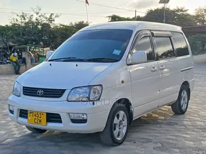 Toyota Noah 2002 White