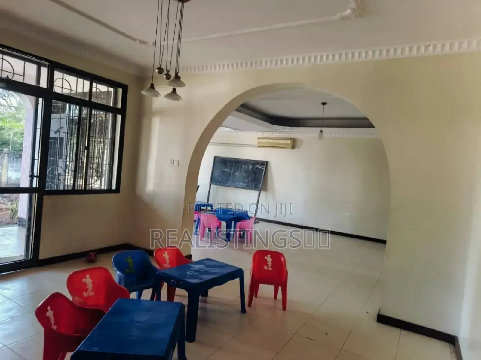 6bdrm Mansion in Pugu for sale