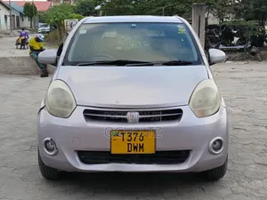 Toyota Passo 2011 Beige