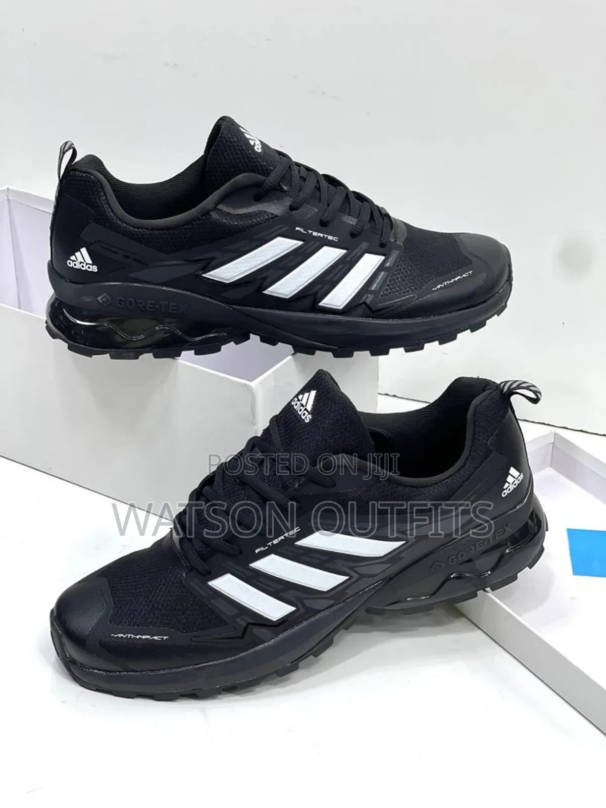 Sneaker Shoes Completely Leathered and Very Very Classic and Casual