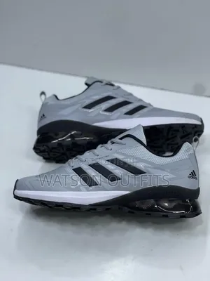 Sneaker Shoes Completely Leathered and Very Very Classic and Casual