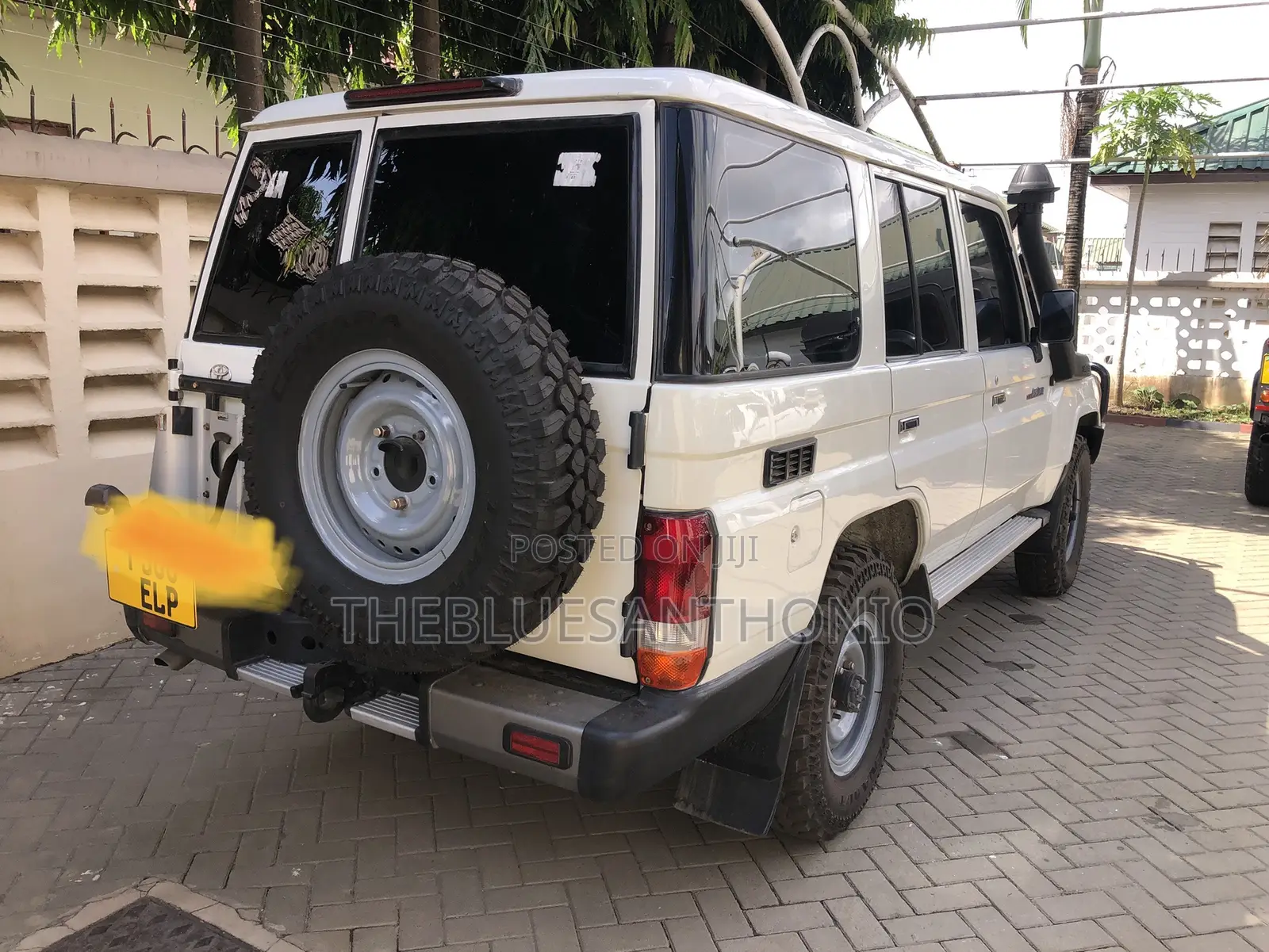 Toyota Land Cruiser 2019 White