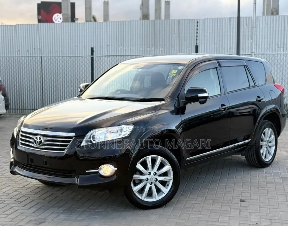 Toyota Vanguard 2012 Black