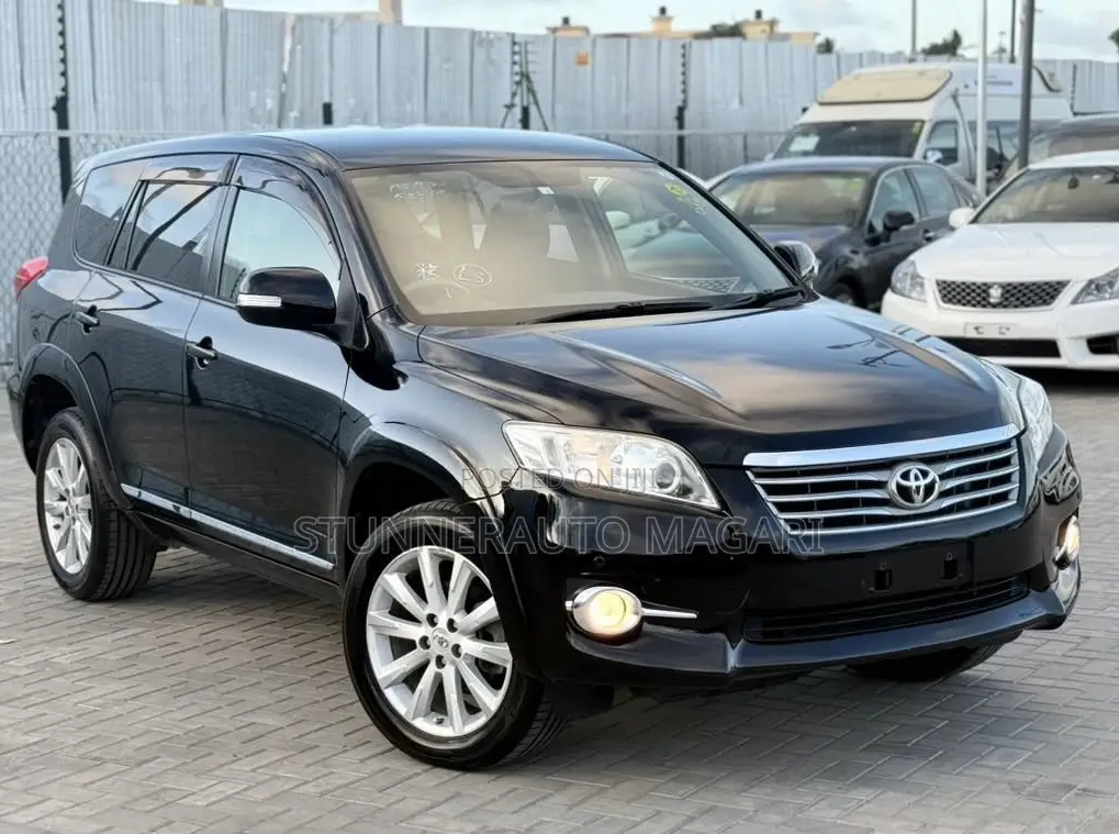 Toyota Vanguard 2012 Black