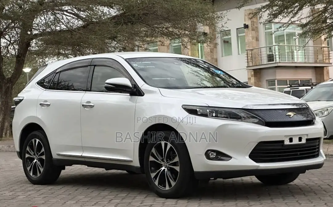 Toyota Harrier 2.0 2015 White