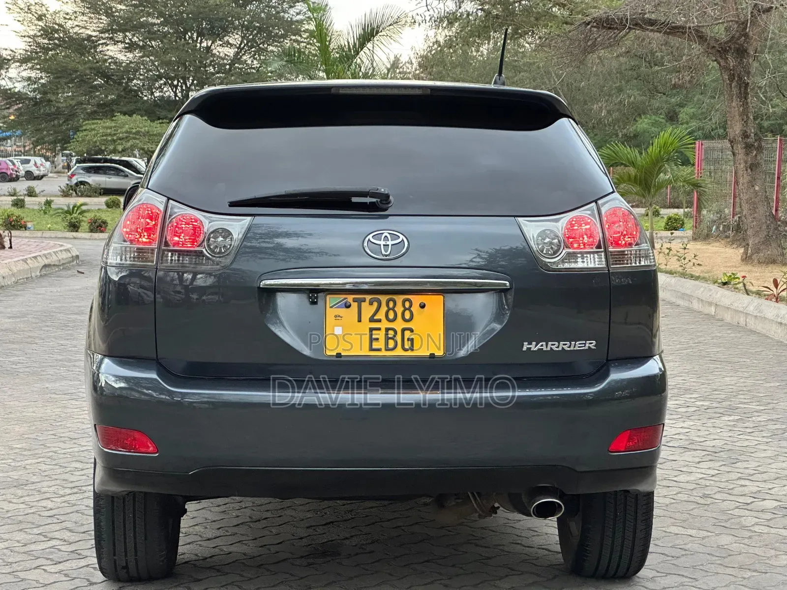 Toyota Harrier 2.4 4WD 2006 Gray
